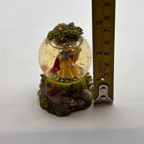 Disney Parks Snow White and the Seven Dwarfs Mini Collectible Water Snow Globe - Picture 7 of 8
